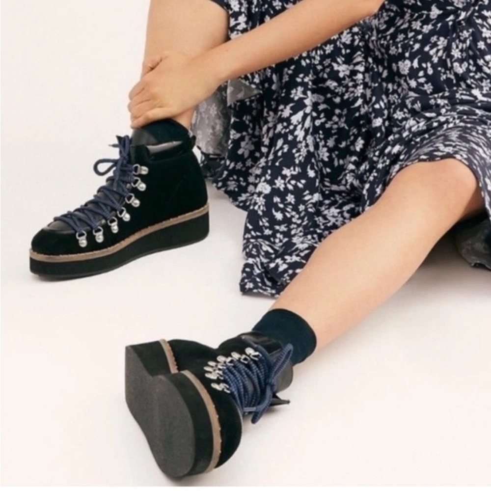 Free People Black Durango Platform Boots Lace-up size 38